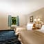 Days Inn & Suites by Wyndham Bridgeport - Clarksburg