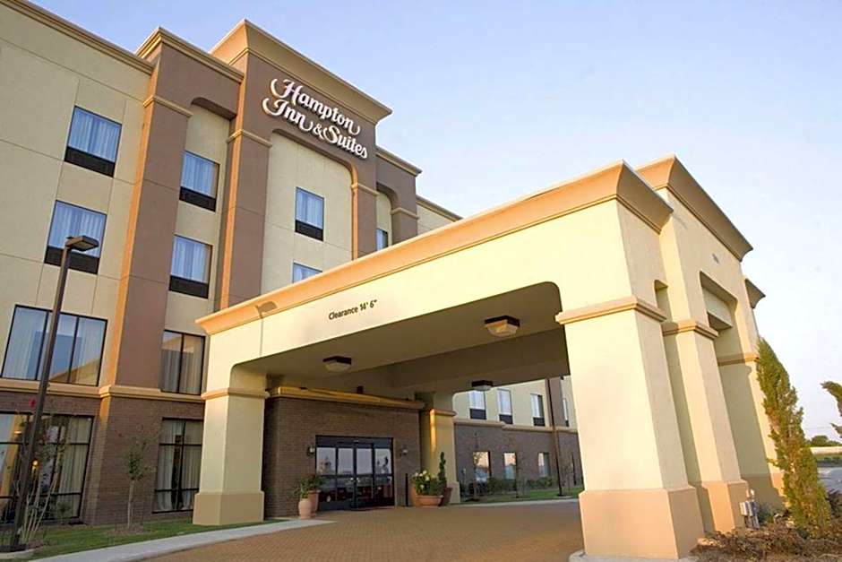 Hampton Inn By Hilton & Suites Dallas-Desoto