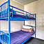 Beachcomber Lodge & Backpacker