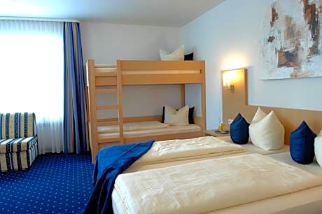 Five-Bed Room