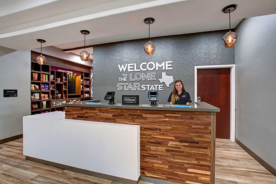 Hampton Inn By Hilton & Suites Dallas-Desoto