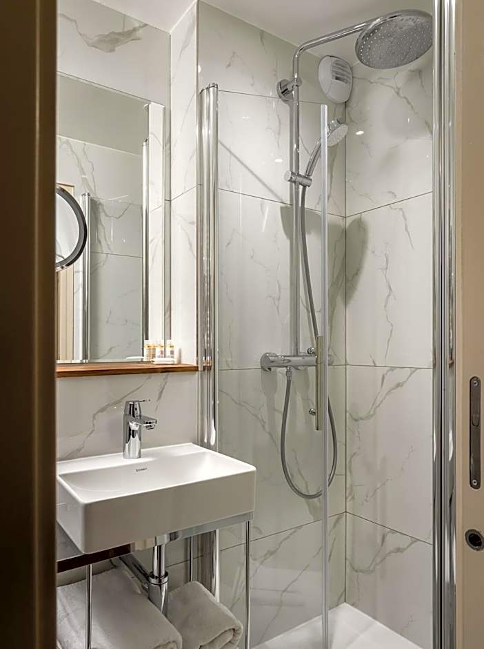 Hotel Des Deux Avenues