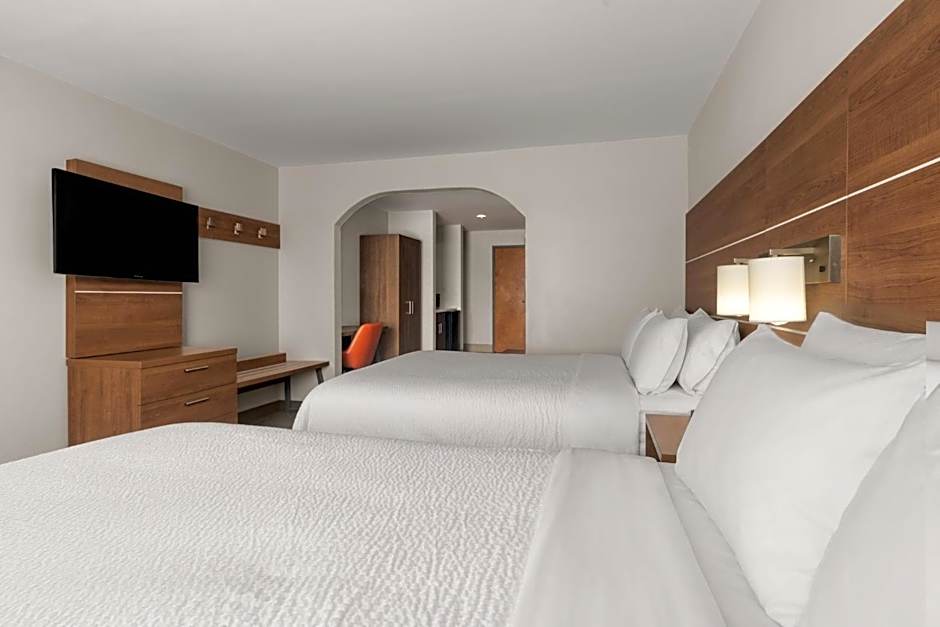 Holiday Inn Express & Suites Harrison By IHG