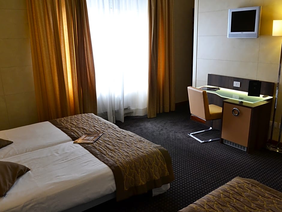 Hotel Apogia Sirio Mestre