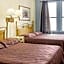 OYO Historic Cameron Hotel Brownsville I-69E