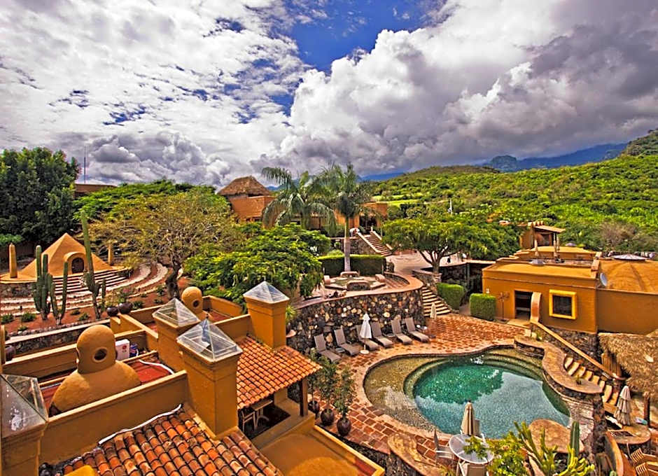 Hostal de la Luz - Spa Holistic Resort
