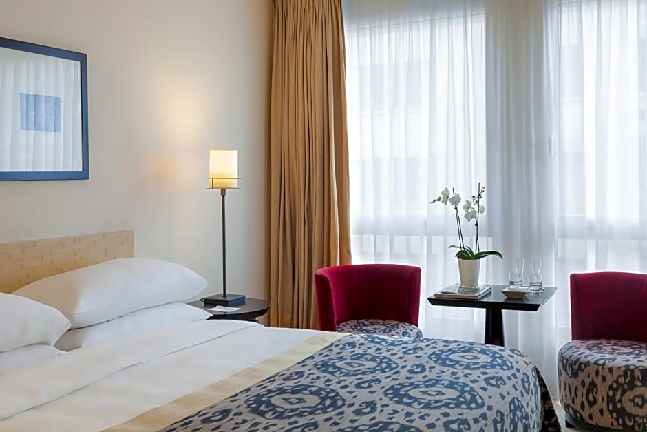 Hotel Jade Manotel