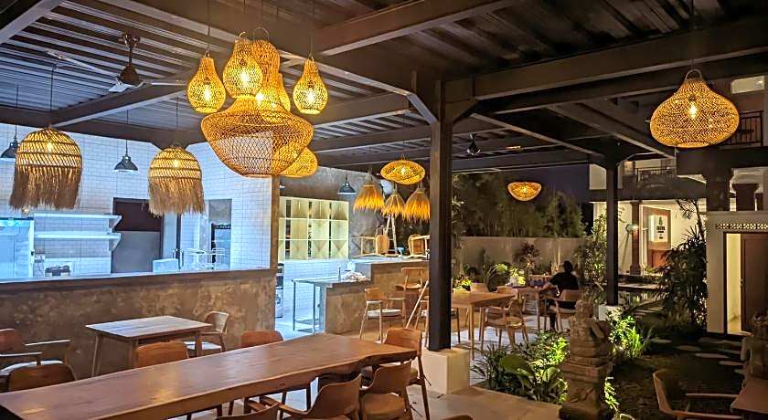 Sujiwa Ubud Hotel & Villa