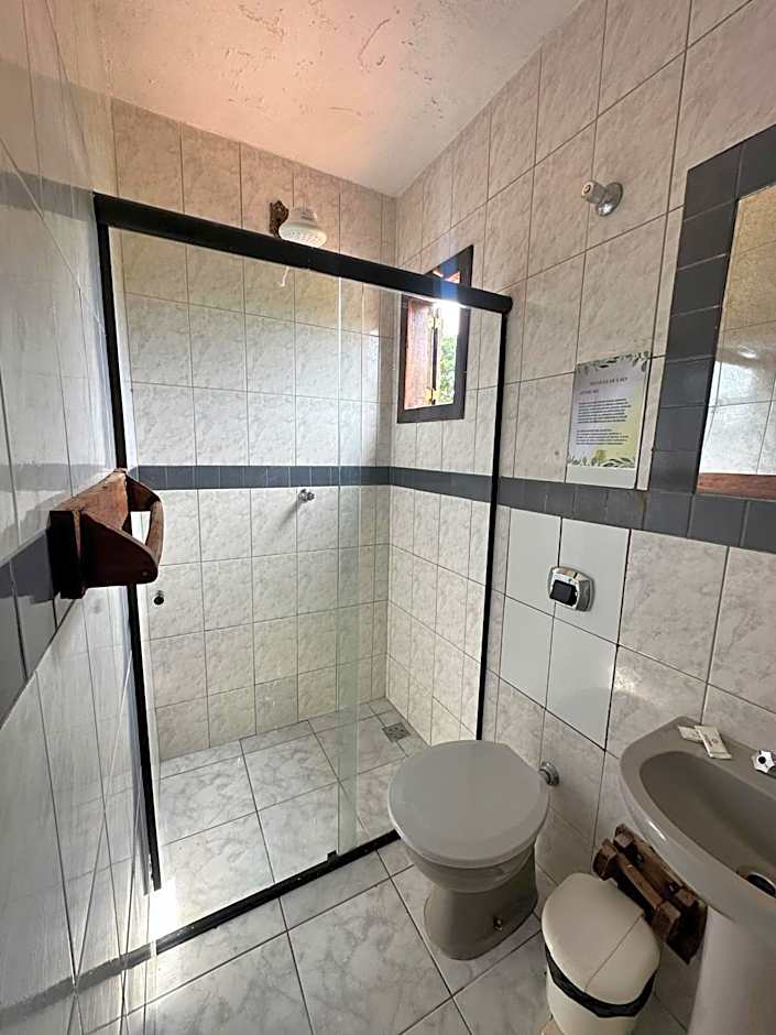 Pousada Entre Folhas