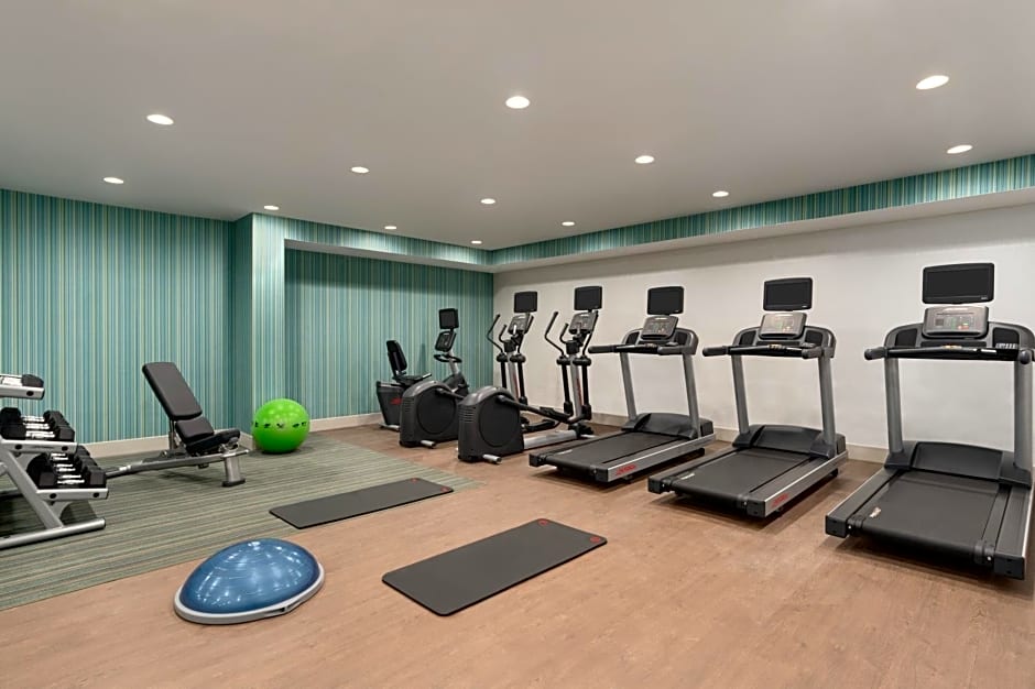 Holiday Inn Express Jamaica - JFK AirTrain - NYC By IHG
