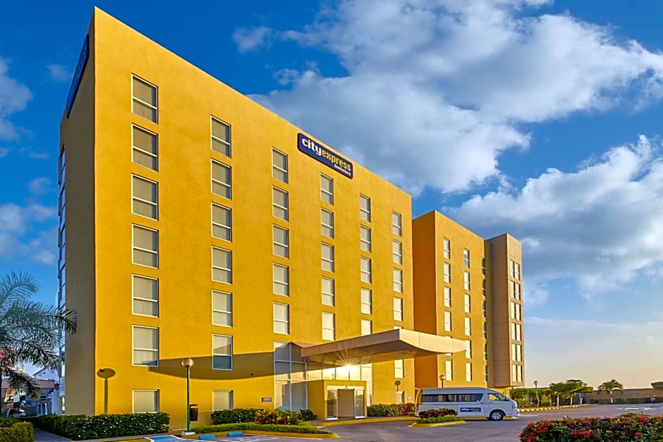 City Express by Marriott Manzanillo