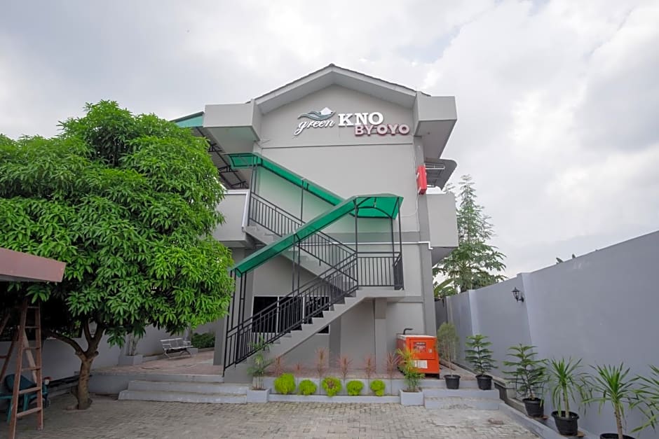 OYO 470 Green Kno