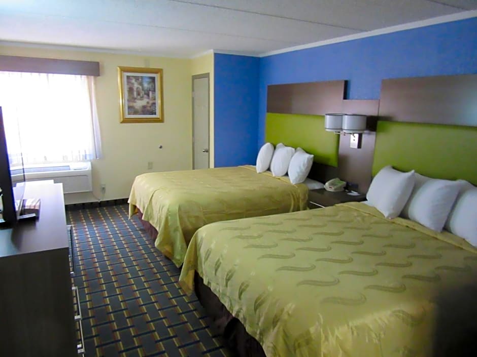 Quality Inn & Suites Near Six Flags East