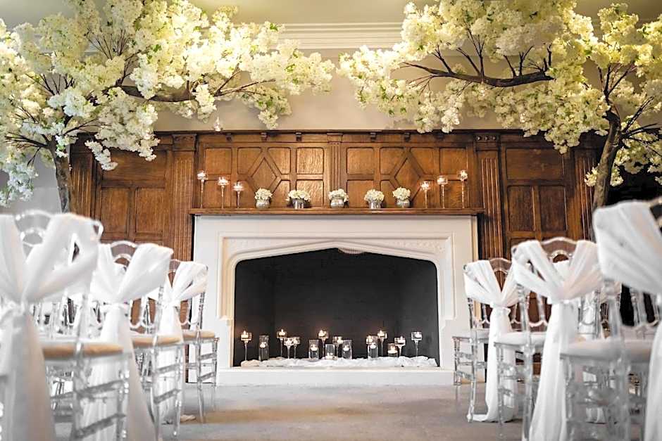 Lanelay Hall Hotel & Spa