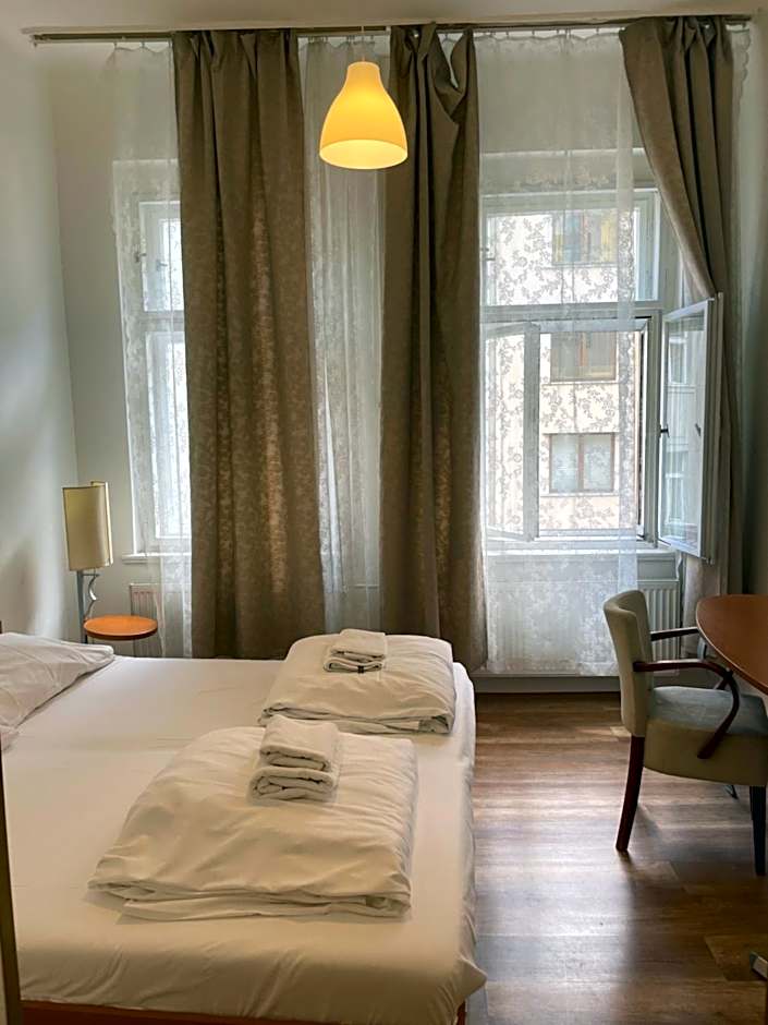 Gallery Hotel SIS