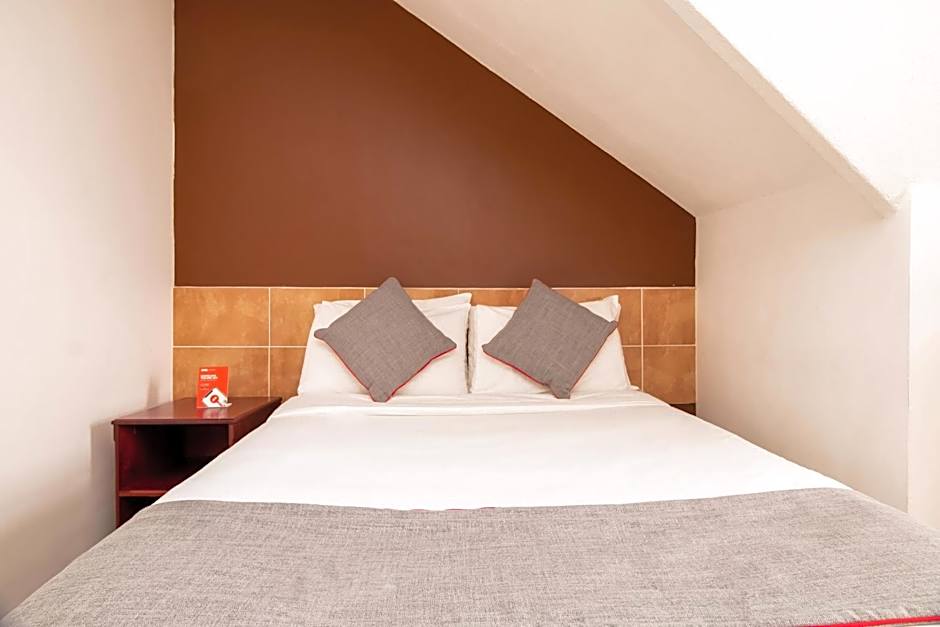 Cardiff Riverside Hotel by Belvilla