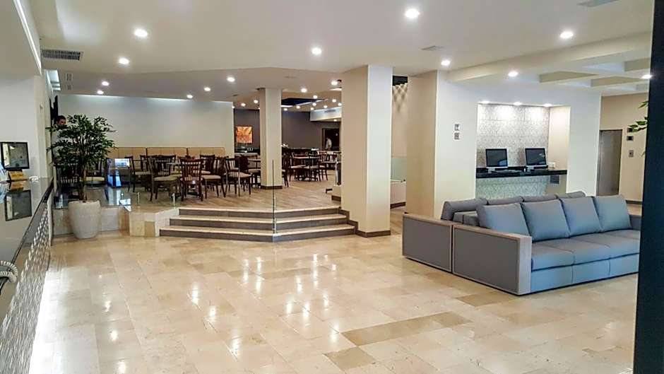 Everest Ciudad Victoria