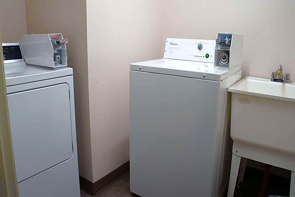 Days Inn by Wyndham Seatac Airport