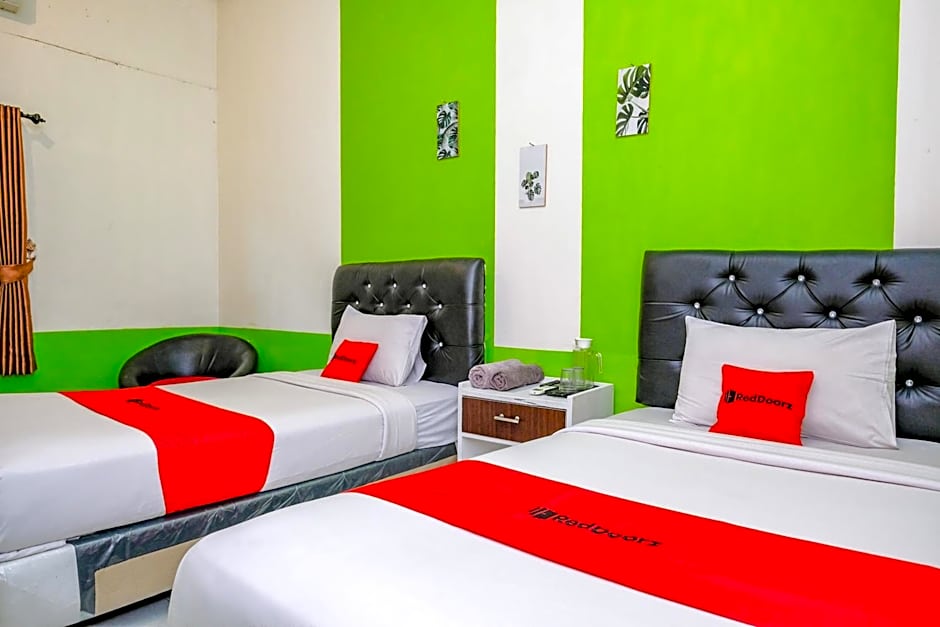 RedDoorz Syariah at Sakinah Family Tulungagung