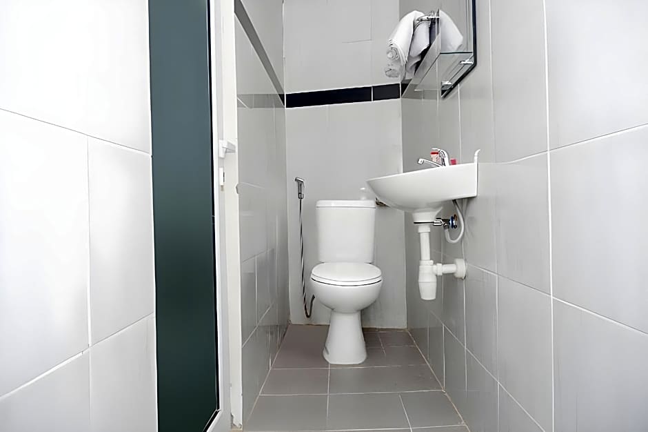 OYO 1217 Candi Residence