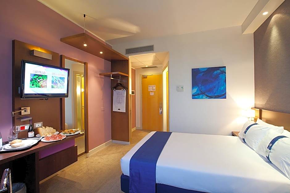 Photo 1 of 1 of 1 Double Bed, Accessible, Smoking