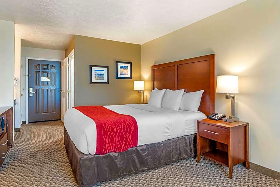 Comfort Inn & Suites Lancaster Antelope Valley