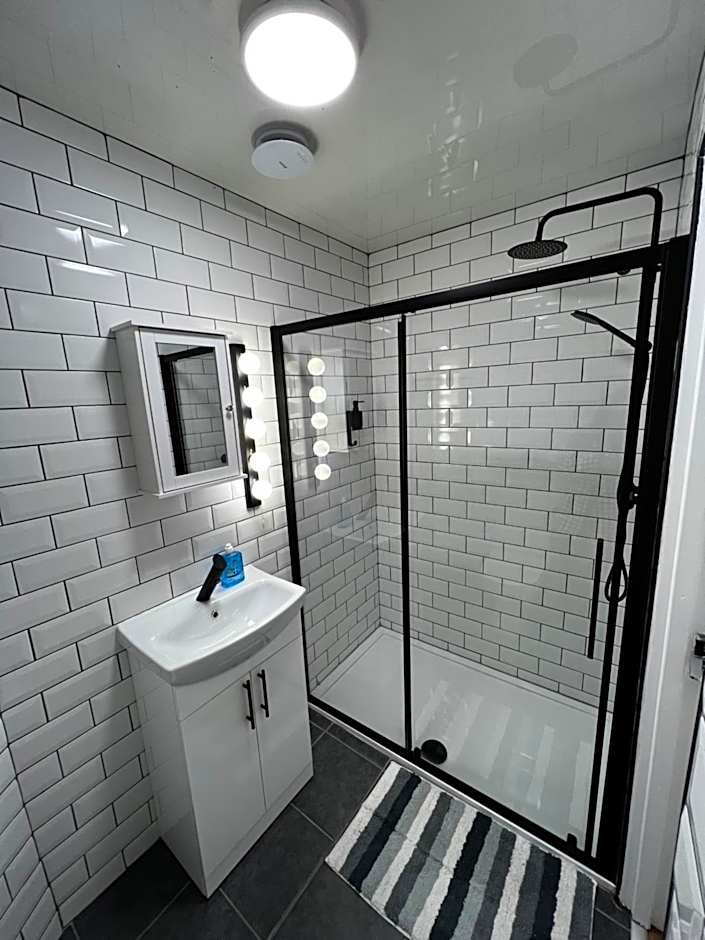 Amani Apartments - Glasgow City Centre