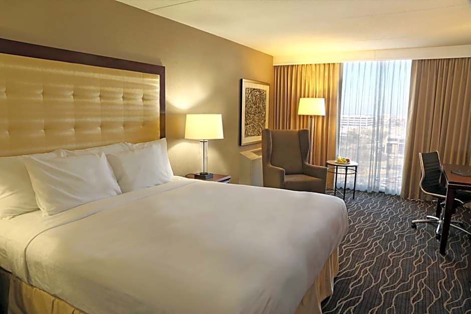 Hilton Kansas City Airport