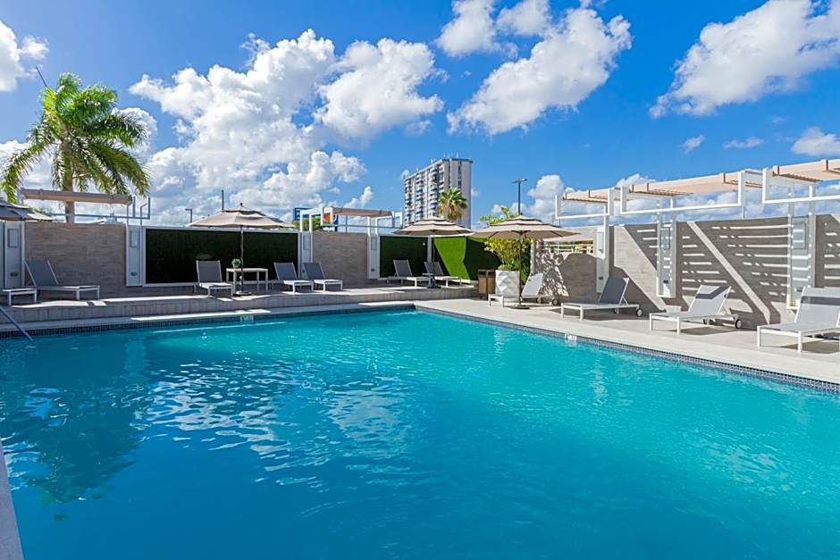 TRYP by Wyndham Isla Verde