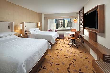 Double Room with Two Double Beds and Bathtub - Mobility and Hearing Accessible