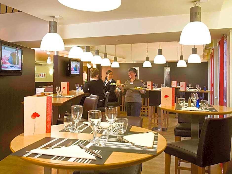 Hotel Mermoz Paris Le Bourget