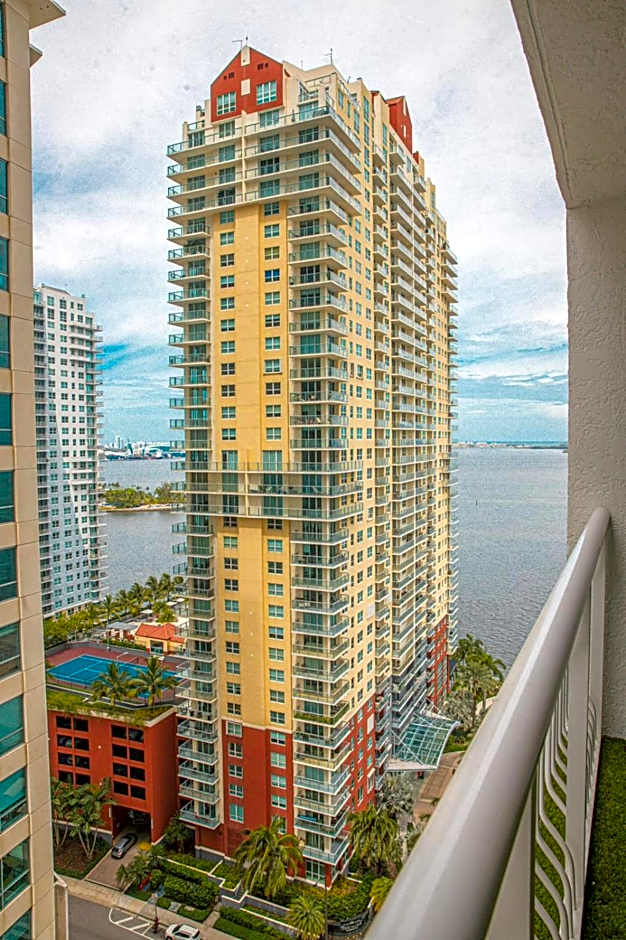 Modern and Luxurious Brickell Studio