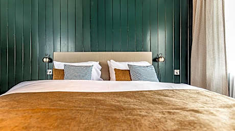 Triple Room with Terrace