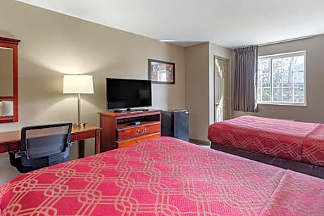 Standard Queen Room with Two Queen Beds- Non-Smoking