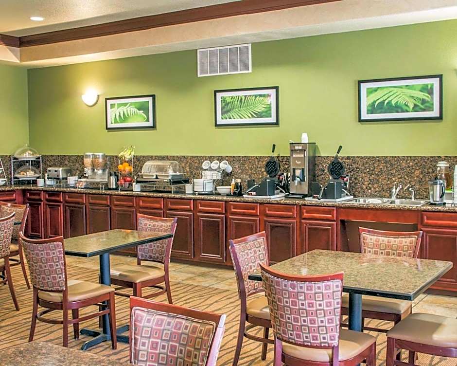 Sleep Inn And Suites At Six Flags