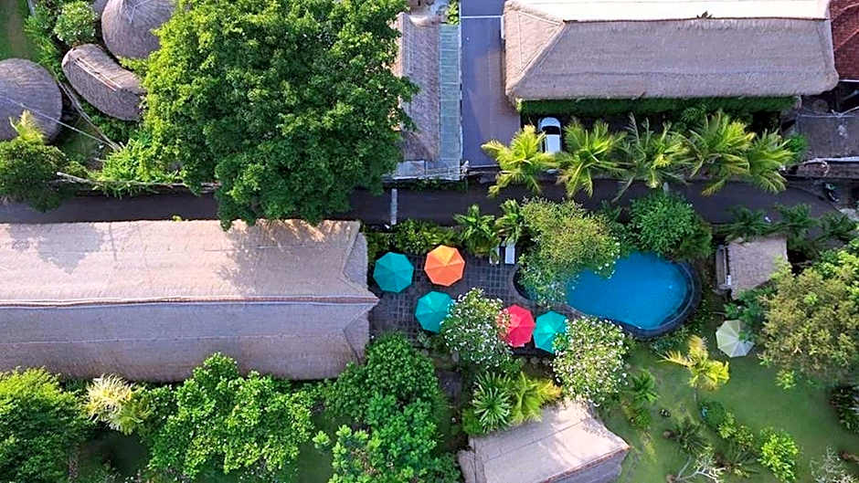 Flower Bud Bungalow Balangan