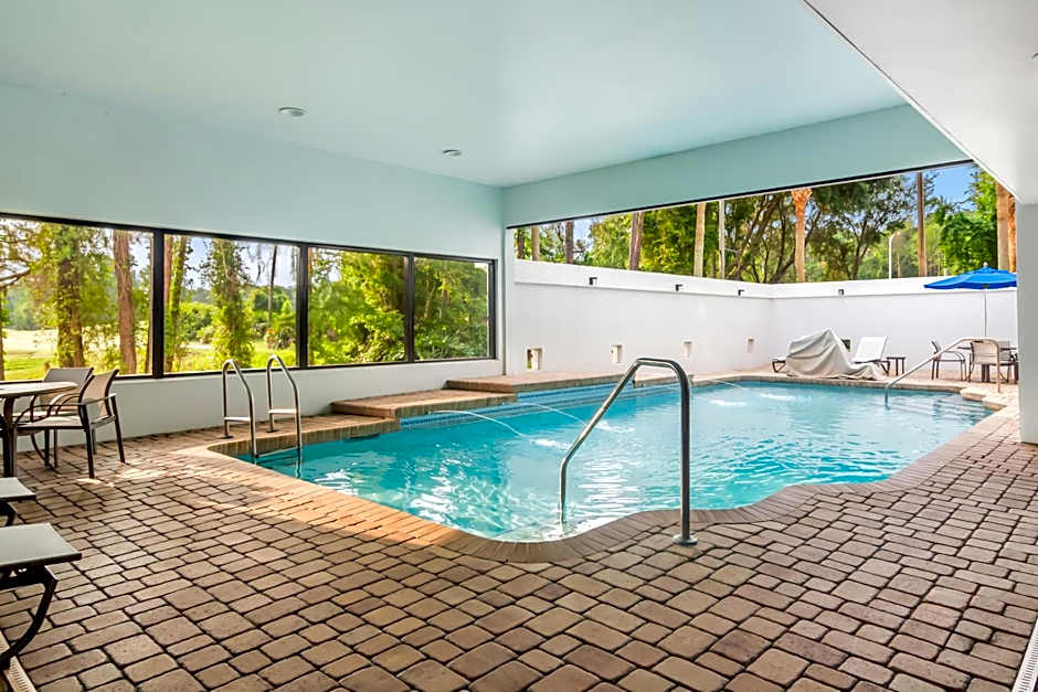 Holiday Inn Express & Suites Jacksonville South East - Medical Center Area By IHG