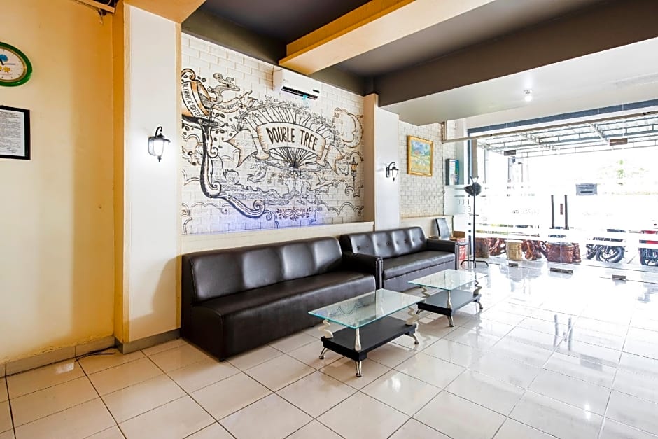 Super OYO 3746 Double Tree Guesthouse