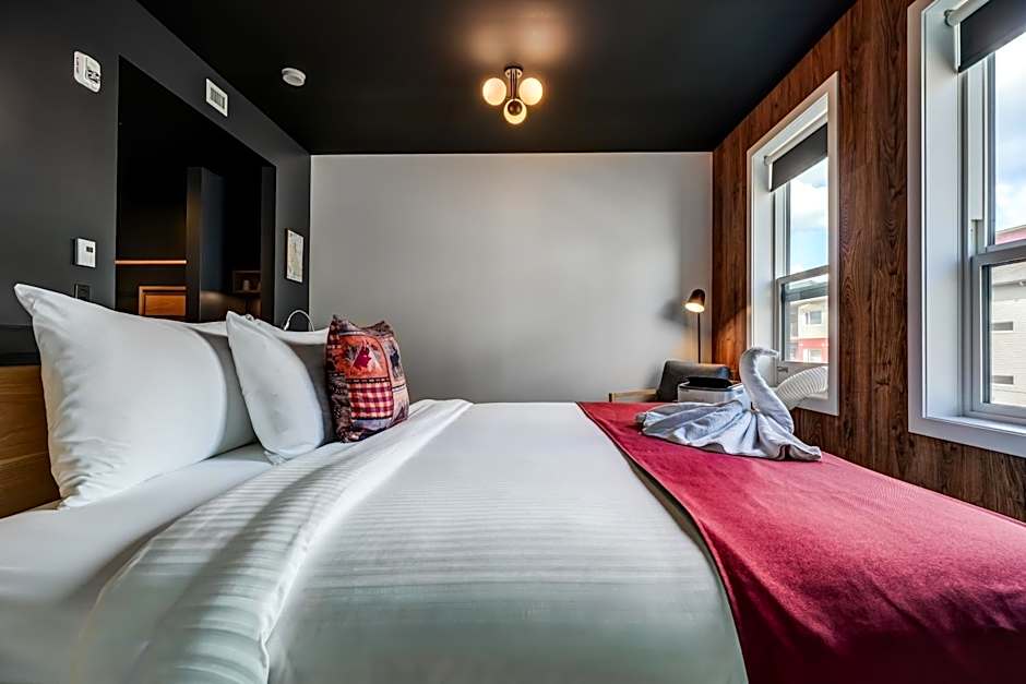 Raven Inn Whitehorse