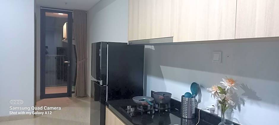 Southgate Residence, Ellegance