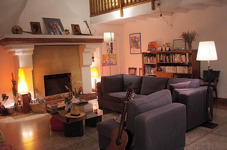 Cassis Hostel