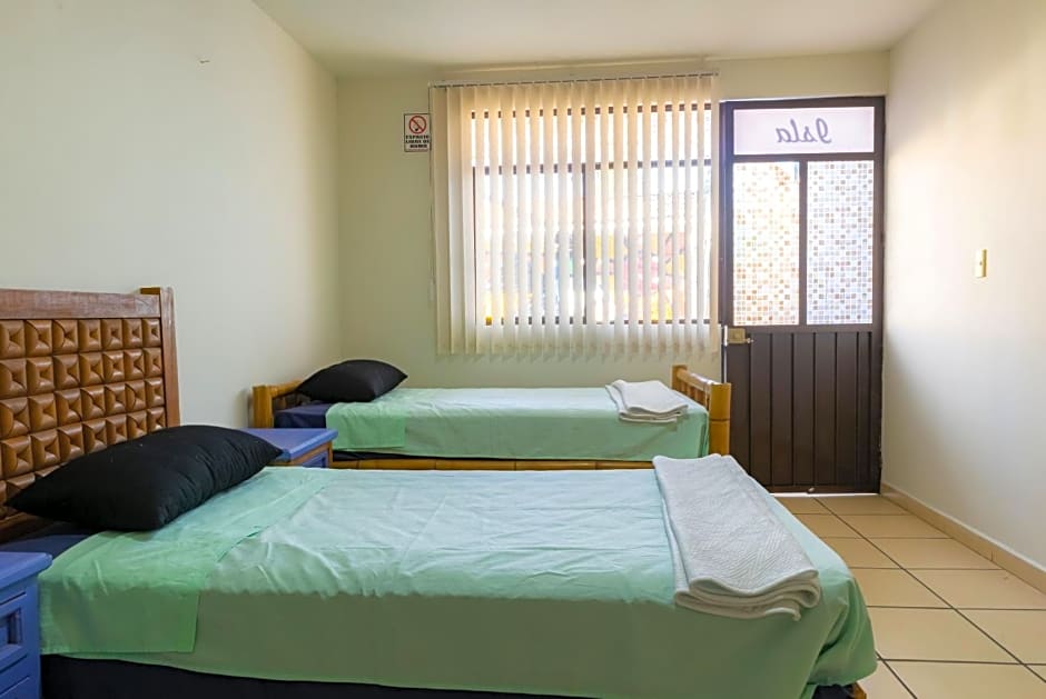 La Créme de la Créme Hostel