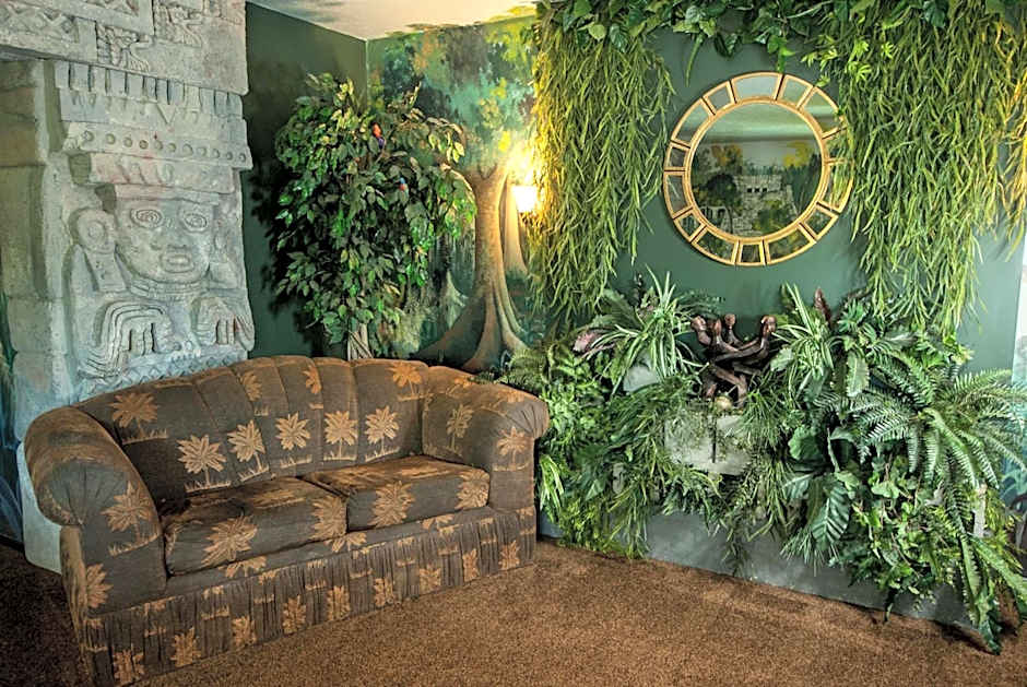 The Anniversary Inn - Logan