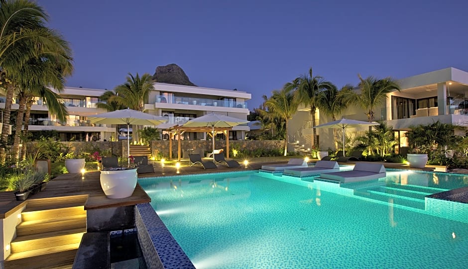 Leora Beach by horizon holidays