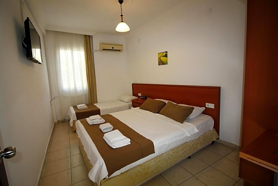 Bonapart Hotel