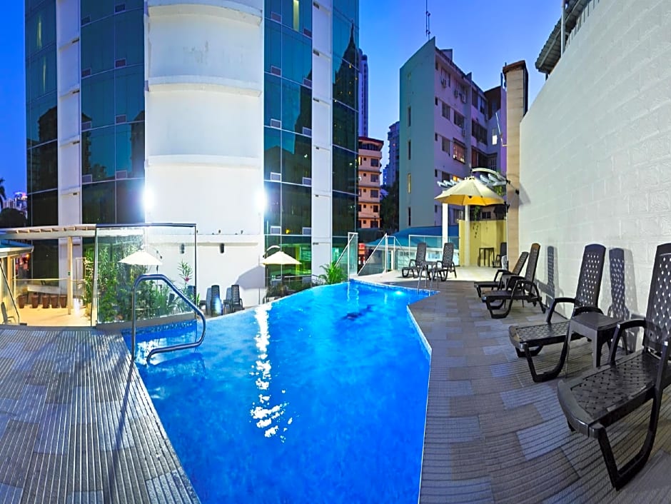 Grand International Hotel