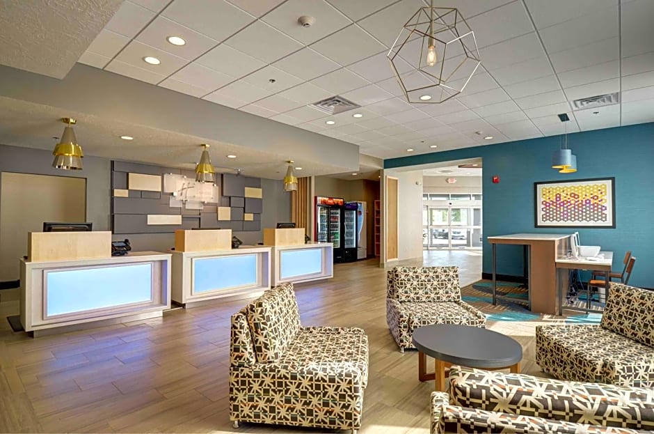 Holiday Inn Express & Suites North Platte, an IHG Hotel
