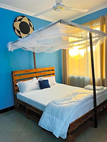 Kilimanjaro Smiley Inn