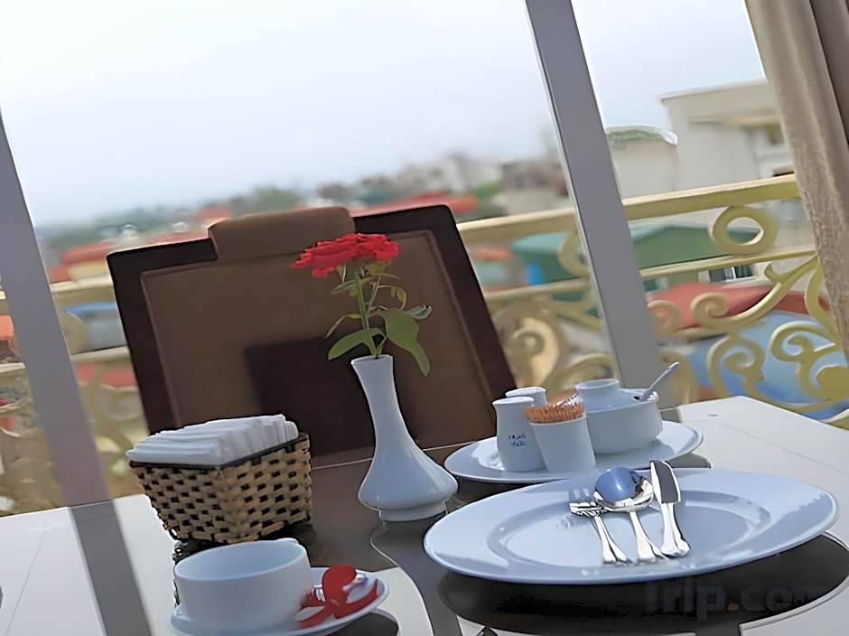 Hanoi Posh Boutique Hotel