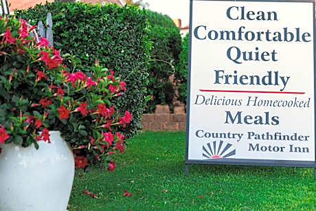 Country Pathfinder Motor Inn
